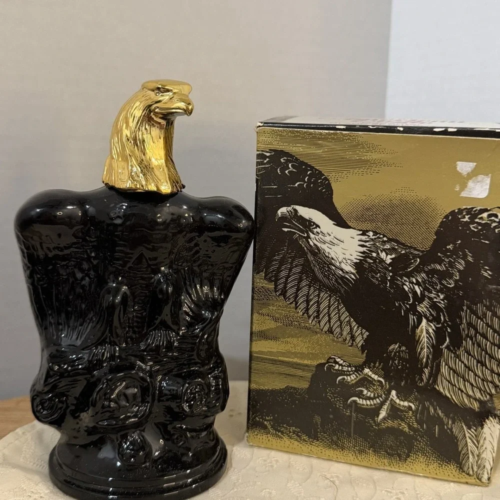 Avon American Eagle Decanter Black‎ Glass w/ Box 6 oz After Shave Bottle Vintage